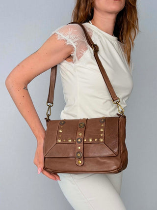 Borsa pelle con borchie Flora