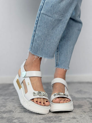 Leather high-sole sandal - Nero Giardini