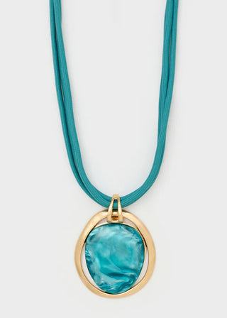 ROPE NECKLACE WITH RESIN PENDANT