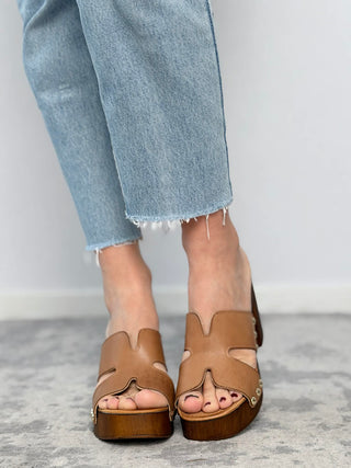 Sandal heel 18+