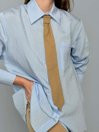 Camicia cravatta kontatto