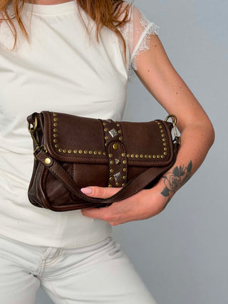 Borsa pelle con borchie Mirta