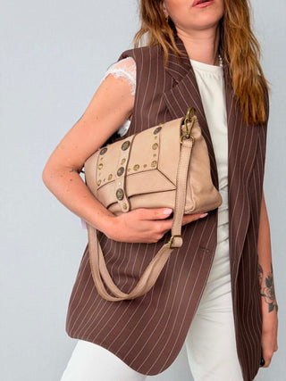 Borsa pelle con borchie Flora