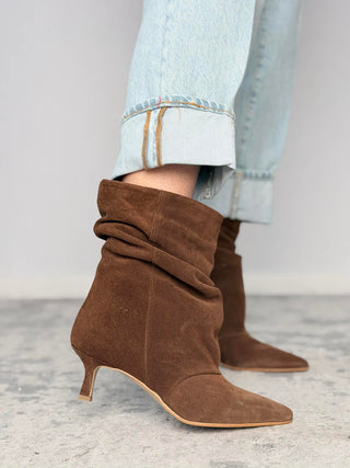 Stivaletto camoscio gambale arricciato - Divine Follie