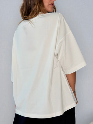 T-Shirt over Feline-Susy Mix